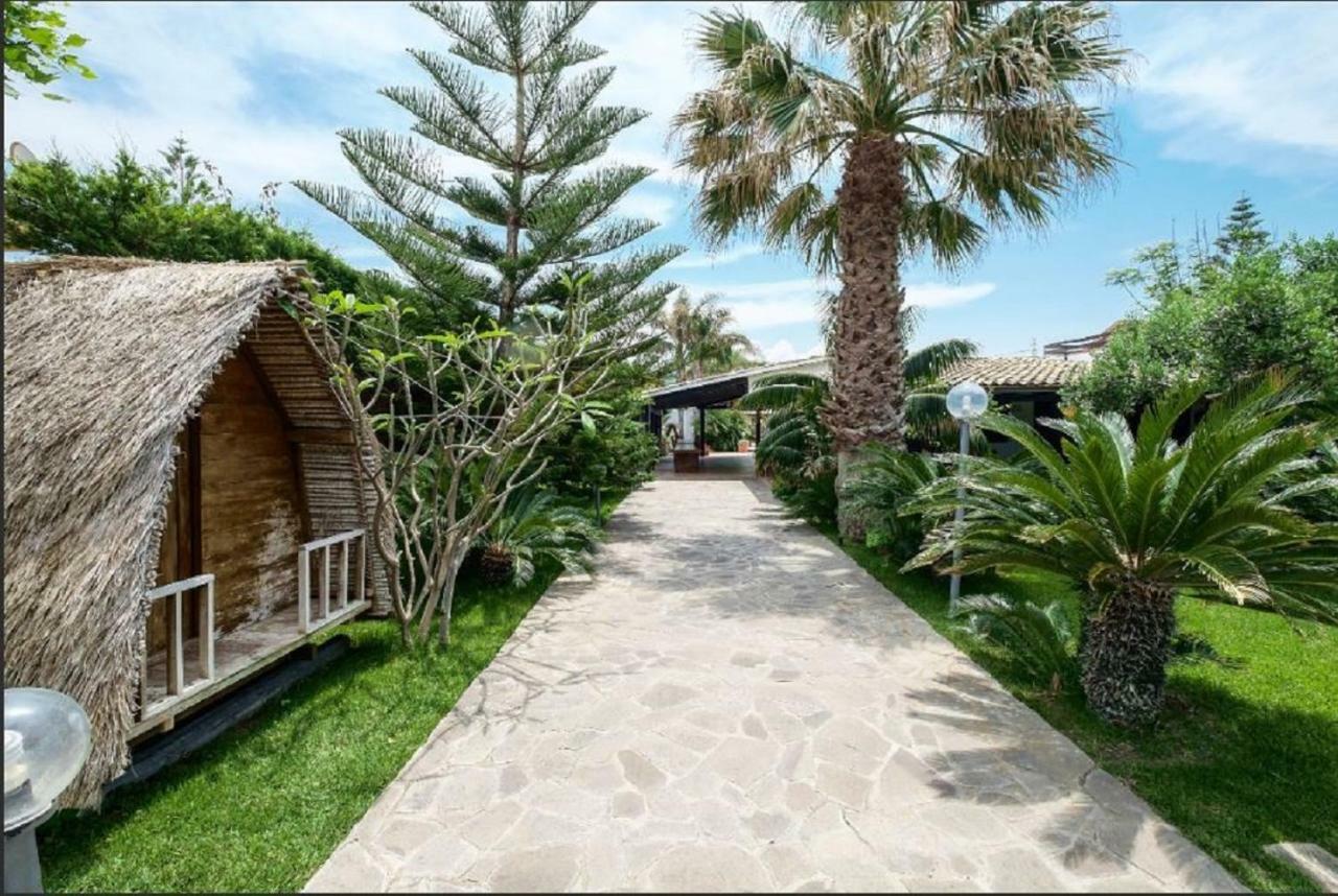 Rumah Saya 캄포펠리체 디 로첼라 외부 사진